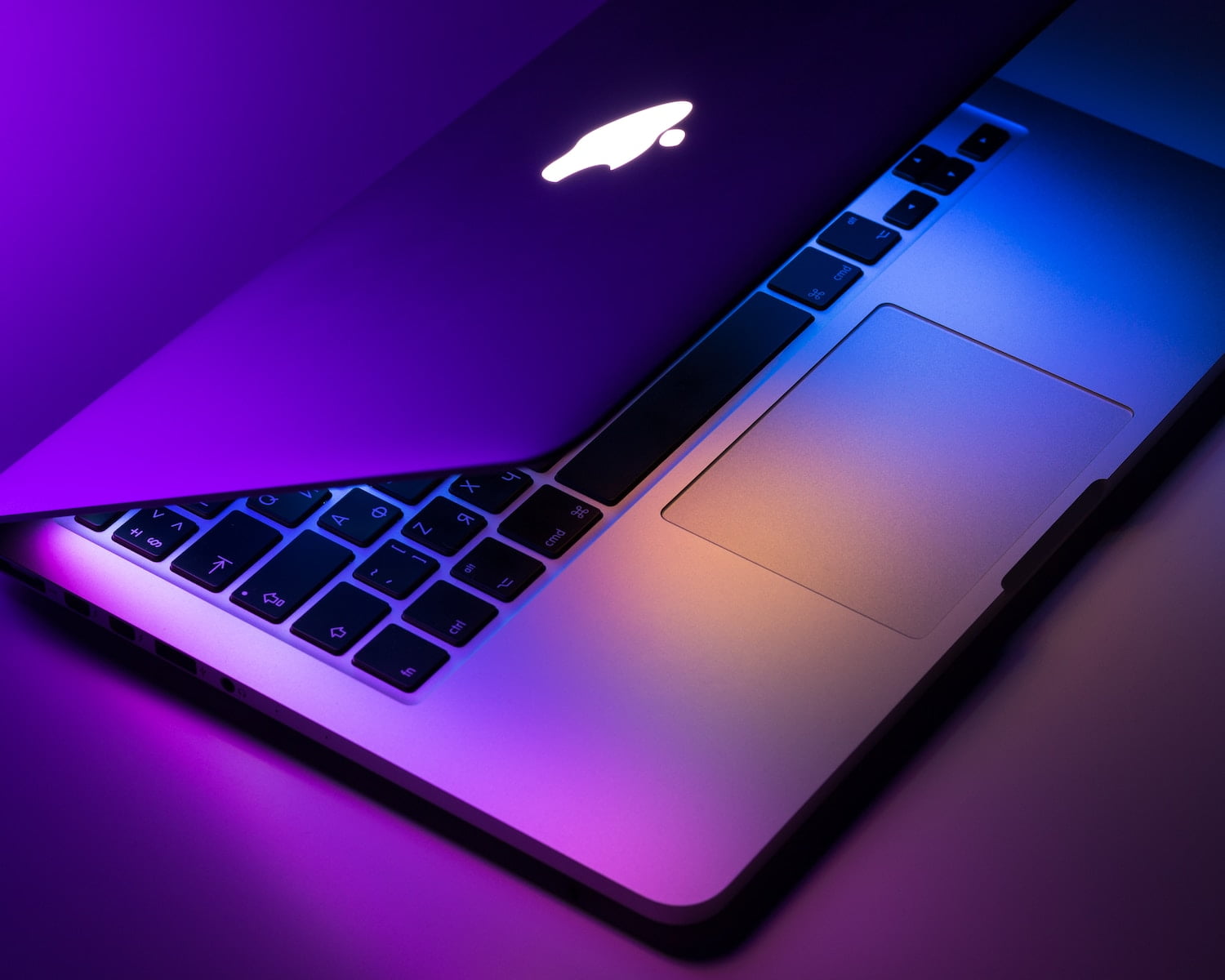 MacBook AIR M1 почему именно он?